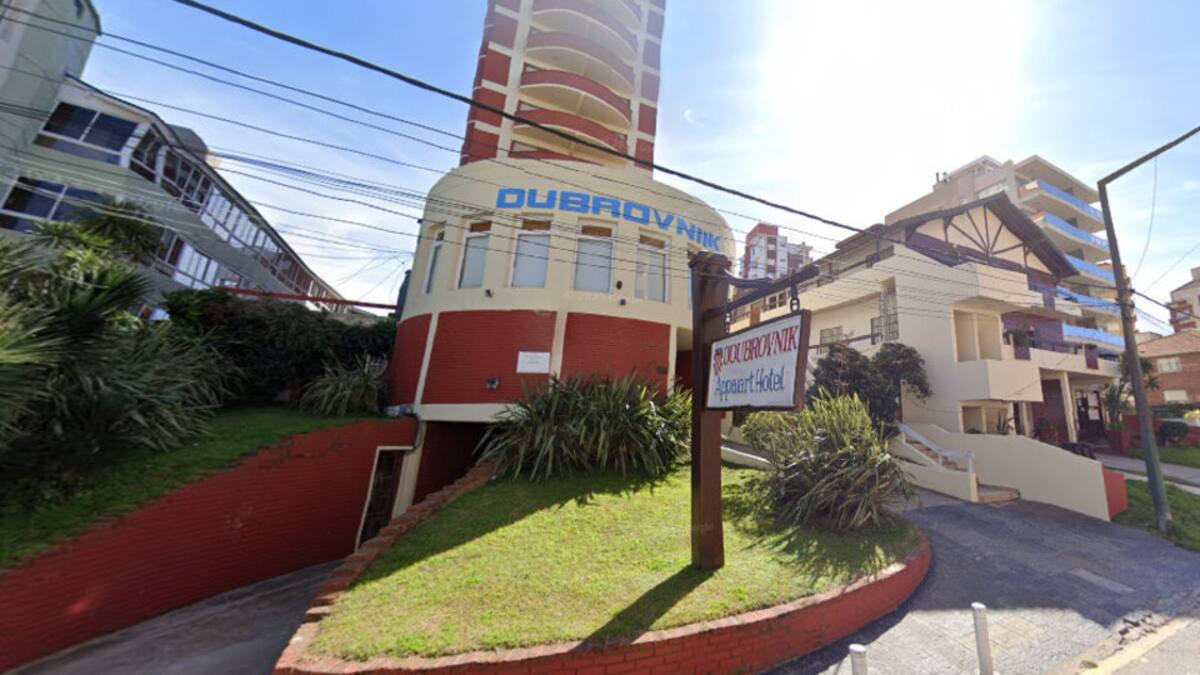 Impactante: así quedó un hotel de diez pisos que se derrumbó en Buenos Aires esta madrugada