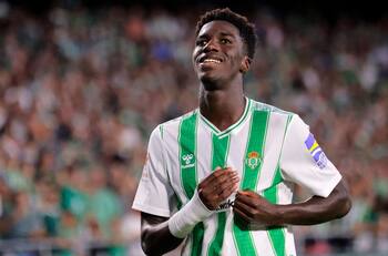 Pellegrini lo dejó irse del Betis y ahora marcó este golazo en Italia: ¡carrerón desde mitad de cancha!