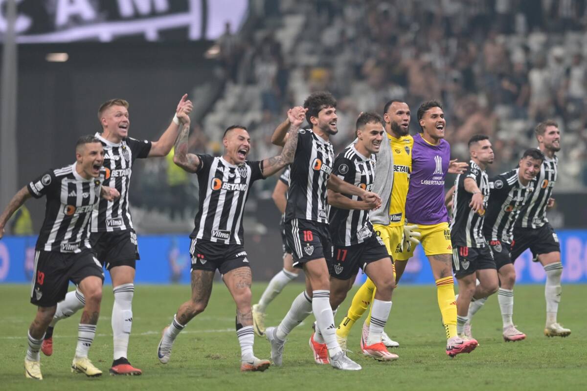 celebrando la clasificación a semifinales de Copa Libertadores.