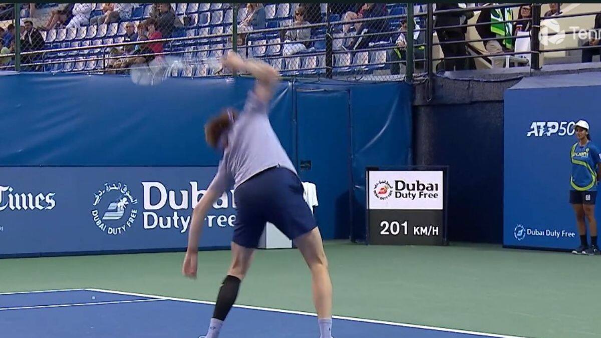 Partido caliente en el ATP 500 de Dubái: pasapelotas se metió en pleno punto y se desató el pandemonio