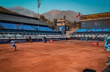 Revelan la razón del criticado estado de la cancha en el Court Central del ATP de Santiago