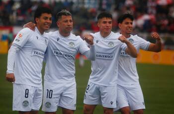 Intratable: el golazo de Leo Valencia que sentenció el triunfo de Audax Italiano ante Curicó por Copa Chile