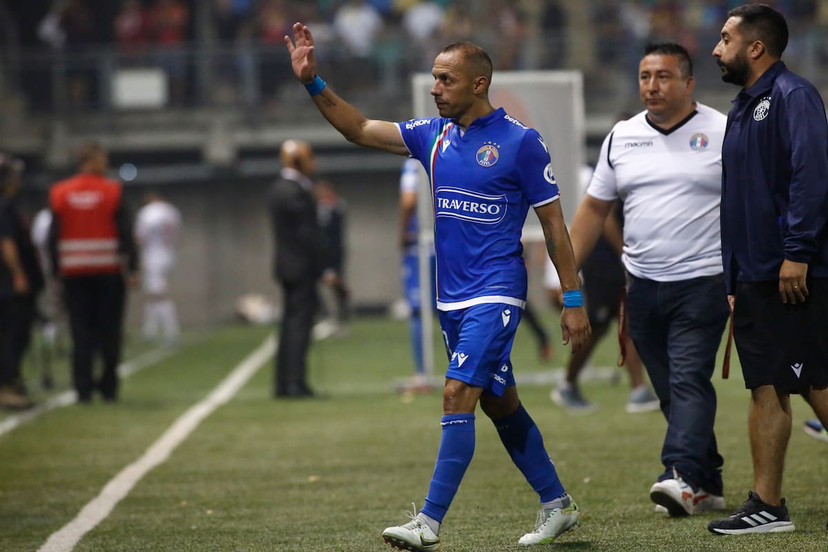Marcelo Díaz se medirá ante el equipo de sus amores este domingo (Foto: Aton)