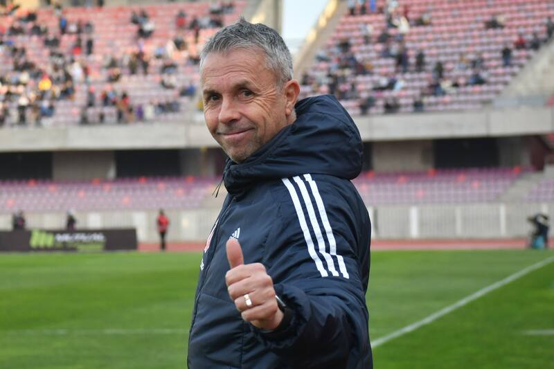 El entrenador de Universidad de Chile. Gustavo Alvarez.