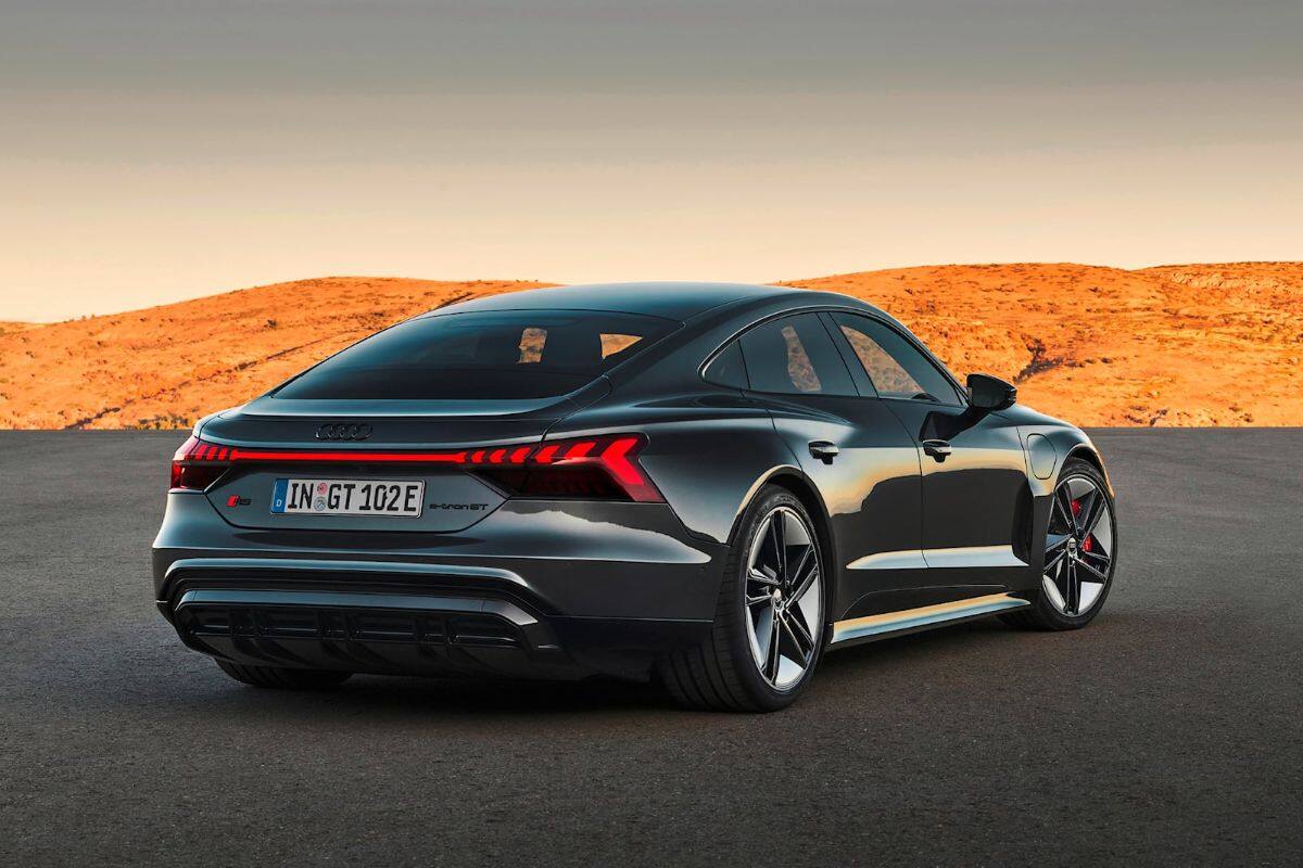 Sernac hizo llamado a revisión de eléctricos de Audi