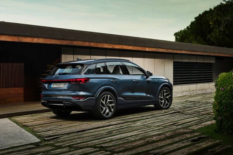 El Audi Q6 e-tron debutó en Chile, con tres versiones y autonomías de hasta 640 km