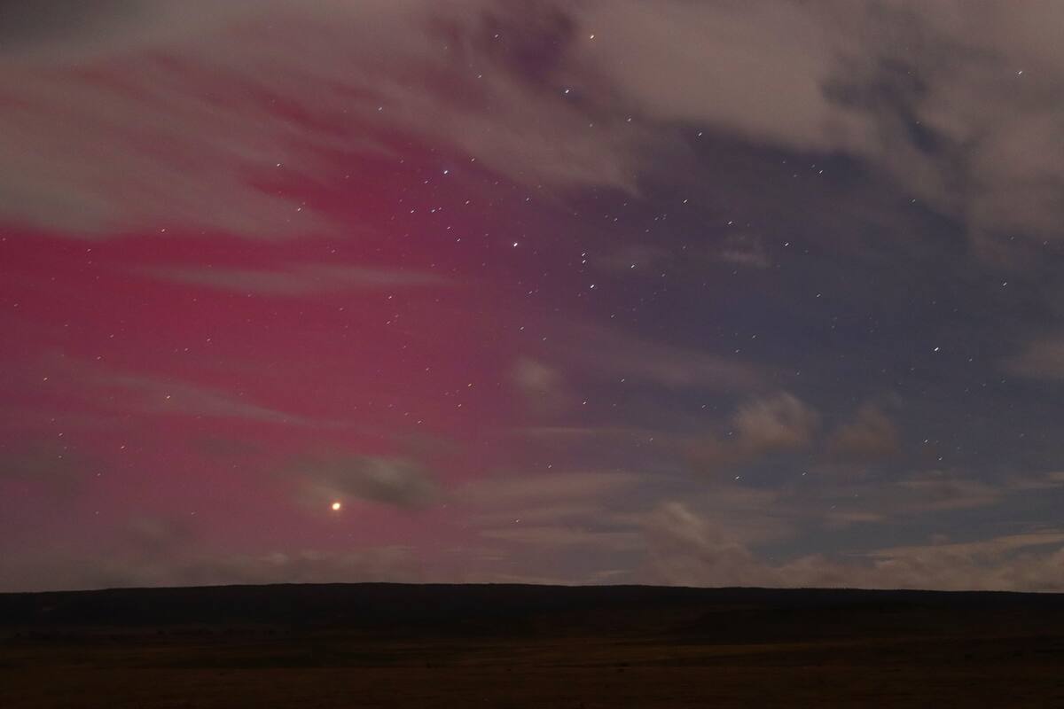 En esta ocasión, las auroras australes se produjeron debido a una tormenta geomagnética.
