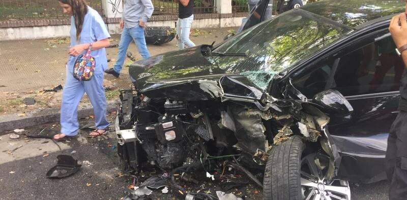 Así quedó el auto de Yamil Asad tras chocar en estado de ebriedad.