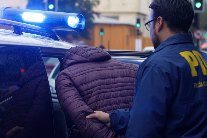 El presunto causante se entregó a la PDI. Créditos: ATON (imagen referencial).