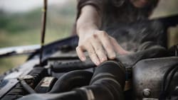 ¿Qué hacer si se calienta el motor del auto?