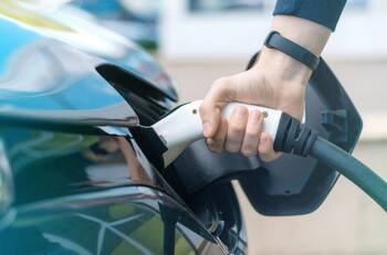 Importante empresa de transporte de Chile hará millonaria inversión en autos eléctricos