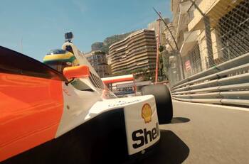 Siguen los homenajes a Ayrton Senna: Sobrino hace simbólico recorrido con el histórico auto que usó el brasileño