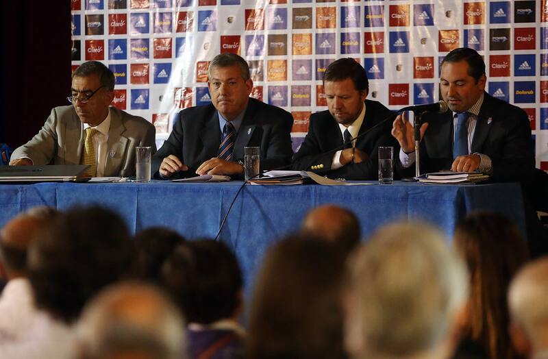 Cristian Aubert en compañía de Carlos Heller, Sabino Aguad y José Joaquín Lazo en junta de accionistas de 2015. Foto: Aton.