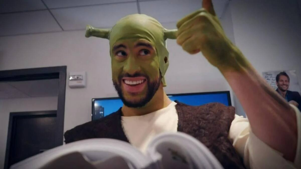 Bad Bunny como Shrek.