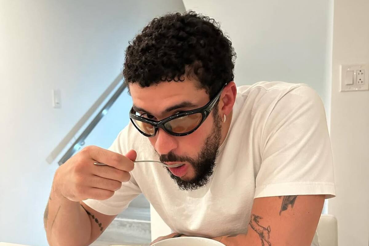 es uno de los artistas urbanos más escuchados por los chilenos. Créditos: Instagram @badbunnypr.