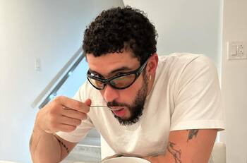 ¿Cuánto cuesta comer en el lujoso restaurante de Bad Bunny en Miami? Te costará creer algunos precios