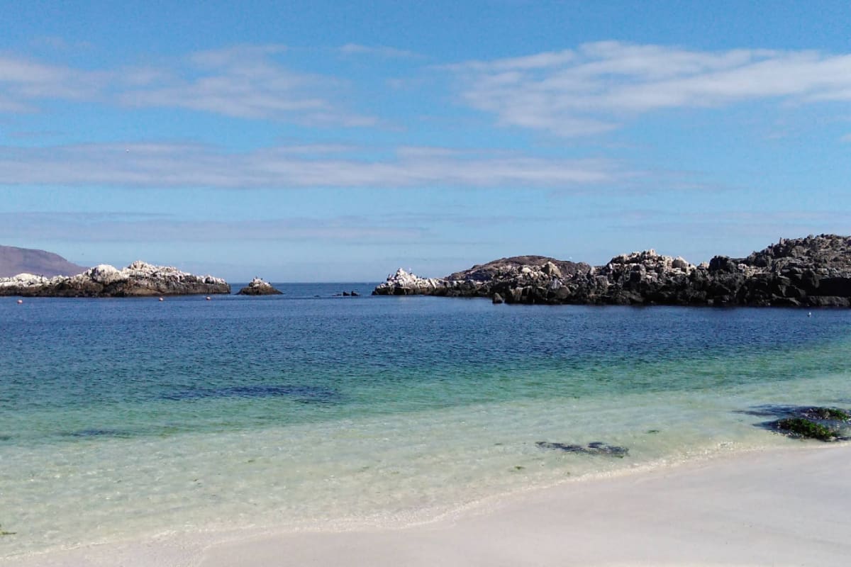 El balneario deslumbra a sus visitantes con sus impactantes postales y con distintos lugares para explorar durante las vacaciones. Créditos: Google Maps.