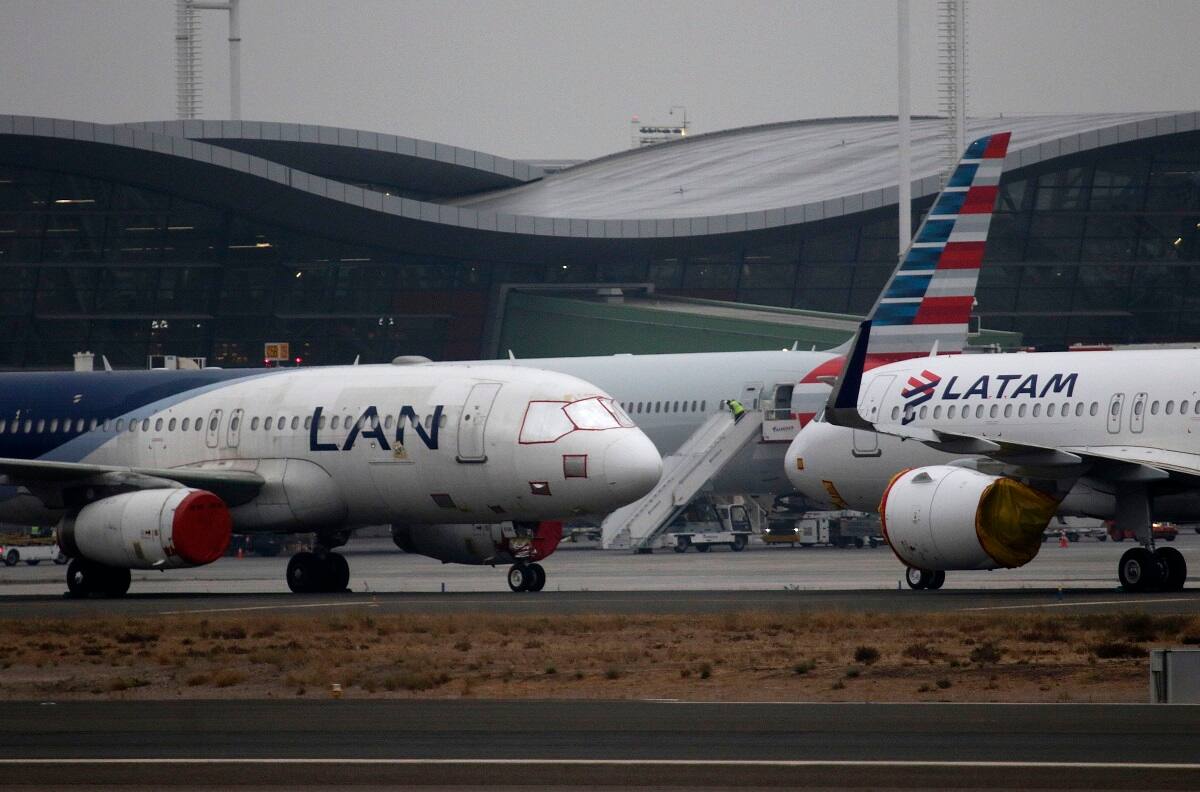 VIDEO | Registran balacera al interior del Aeropuerto de Santiago: Hay dos muertos