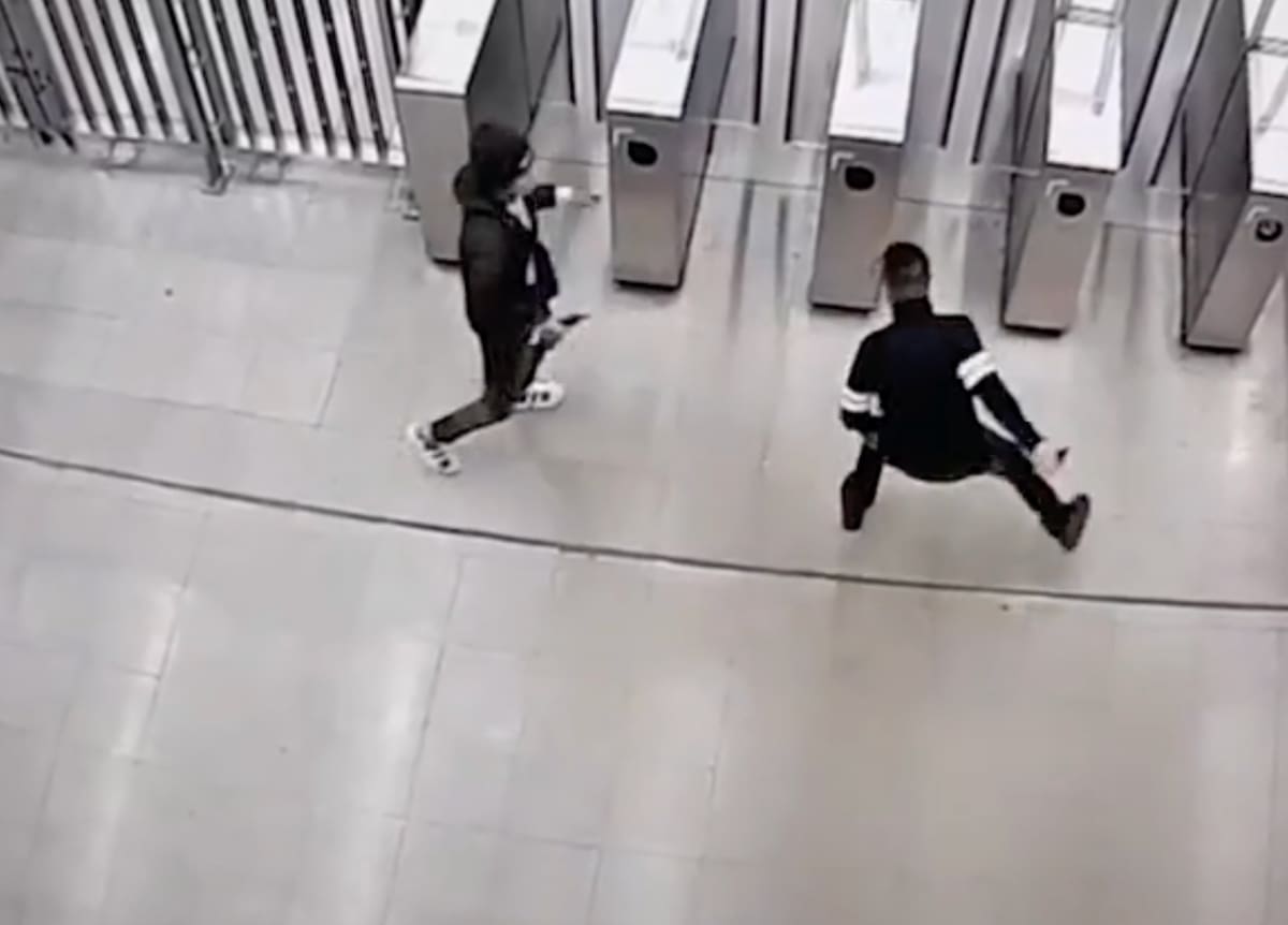 Esta semana, en el Metro Bío Bío, dos sujetos que concretaban una venta, protagonizaron una balacera.
