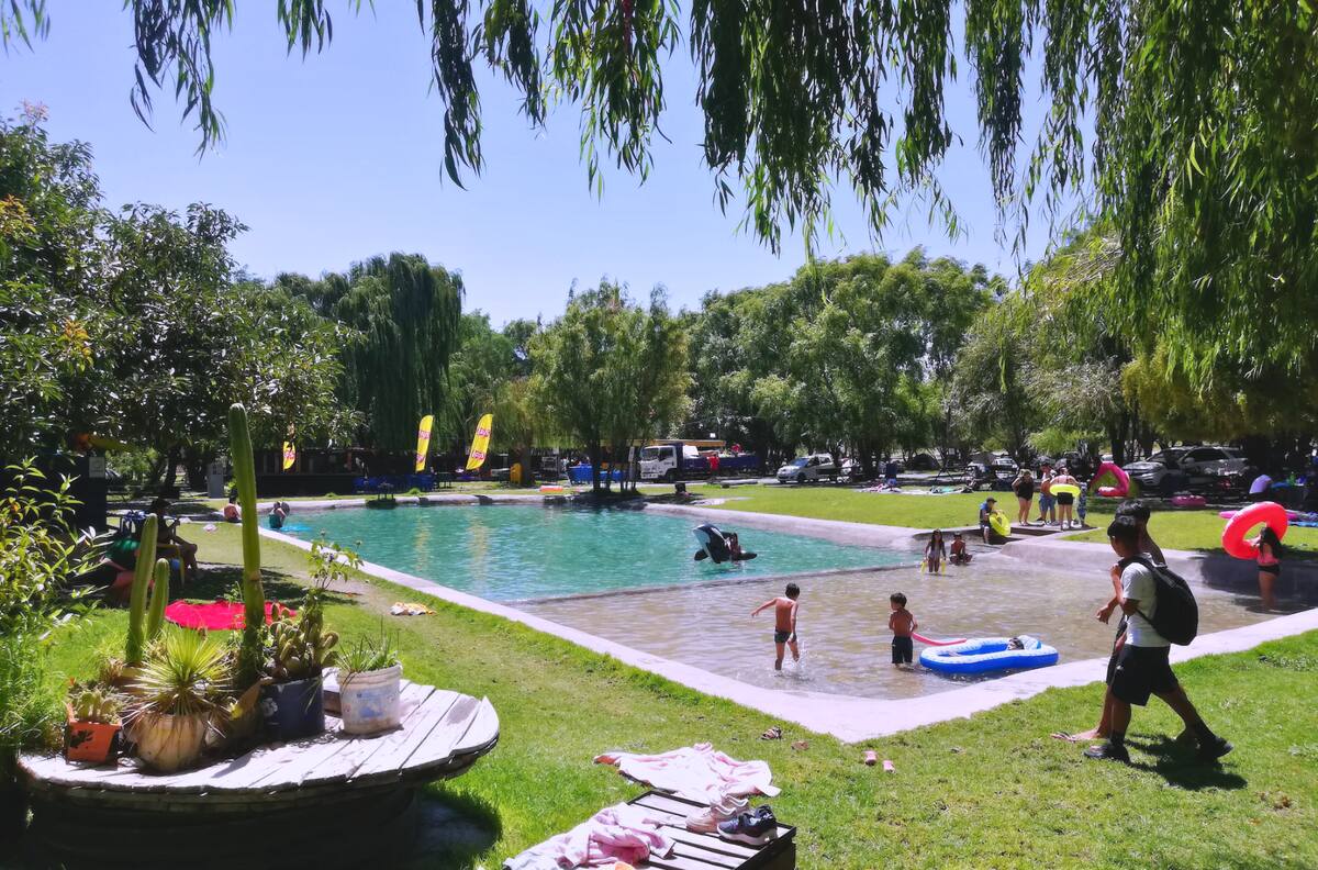 Balneario Aguas Santas: ¿Dónde se ubica, cuánto cuesta visitarlo y por qué es ideal para una escapada fuera de Santiago?