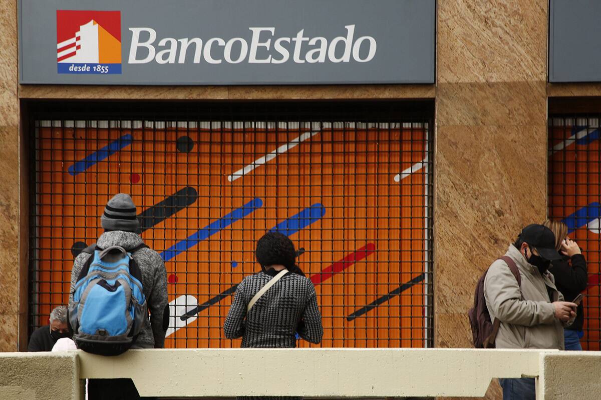Revisa las últimas ofertas de trabajo que ofrece la empresa bancaria. Créditos: ATON