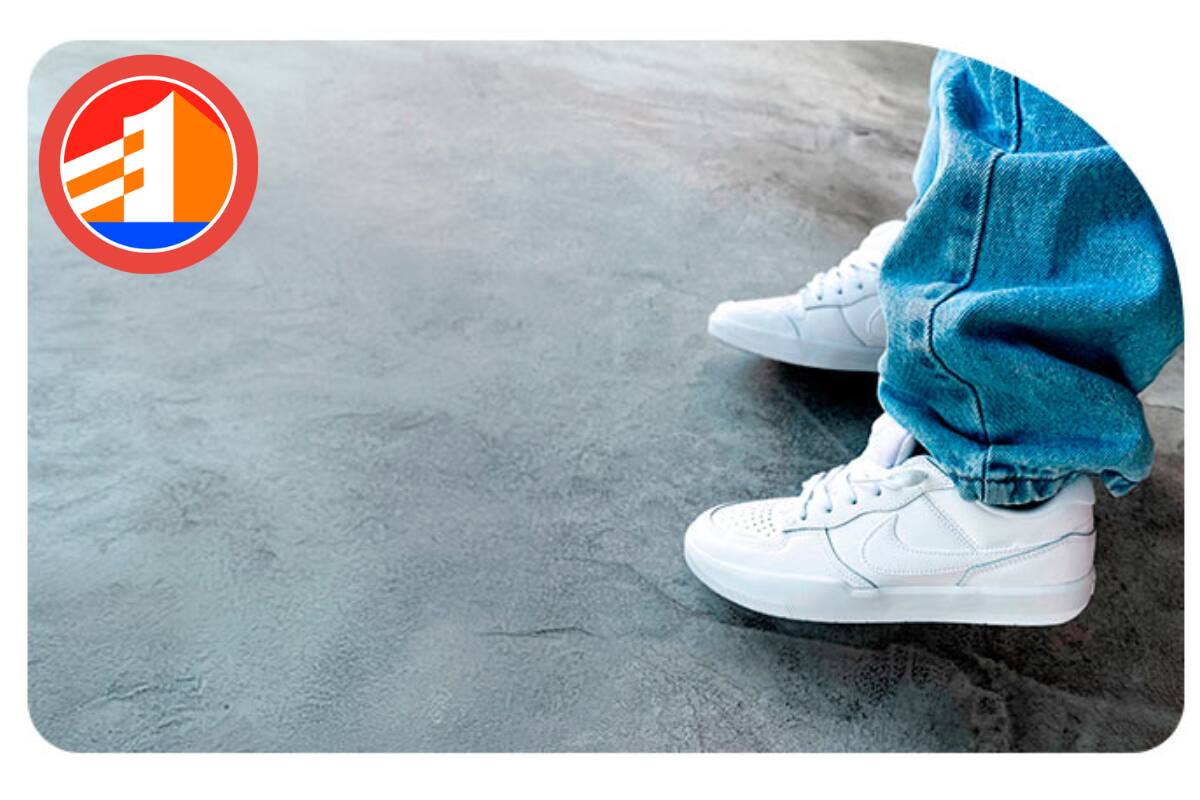 ofrece gran rebaja para comprar en Reebok.