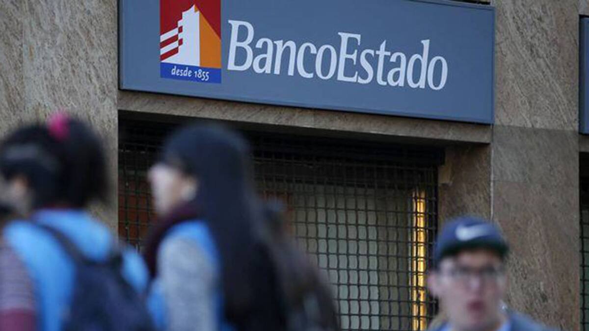 VIDEO | Tiroteo en la vía pública: así fue el robo a la sucursal de Banco Estado en Valparaíso