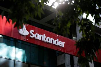 Filtran datos de clientes del Banco Santander: Chile figura entre los países afectados