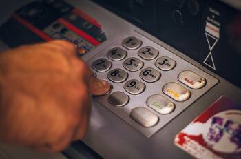 Conocido banco remodelará 30 sucursales en Chile: invertirán 70 millones de dólares