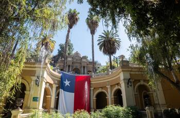 Estos son los días que tienes que poner la bandera de Chile en tu casa: Multas alcanzan los $330.000