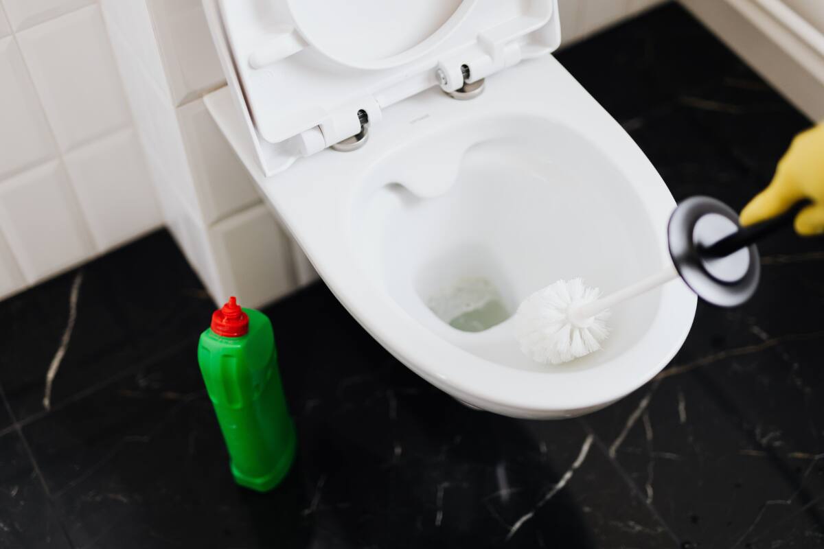 Elimina manchas de sarro con estos productos del hogar.