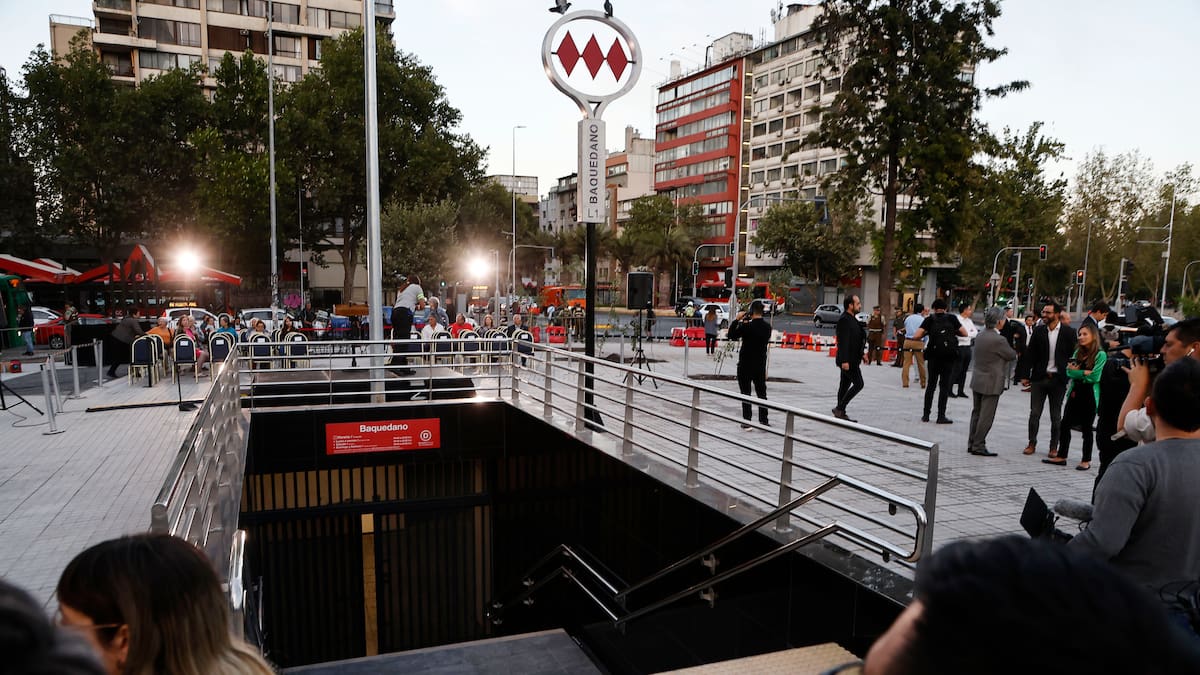 VIDEO | Con cintas transportadoras: así será el increíble nuevo acceso a la L7 del Metro desde Baquedano