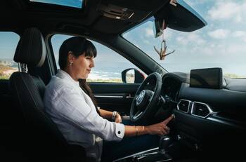 La Sirena del Hielo es la nueva embajadora de Mazda