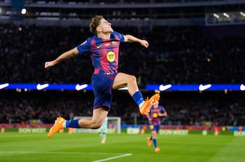 El Barcelona ganó, gustó y goleó en el retorno a su mítico Camp Nou tras 909 días de espera