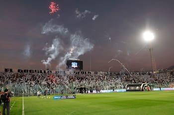 Gravísimo: Colo Colo contrató a barrista condenado por homicidio frustrado