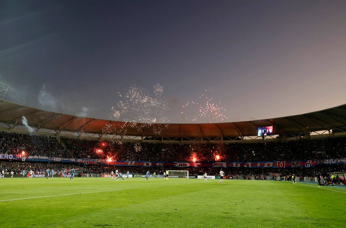 “El más popular de Chile”: Polémico periodista argentino se rinde ante la hinchada de la U
