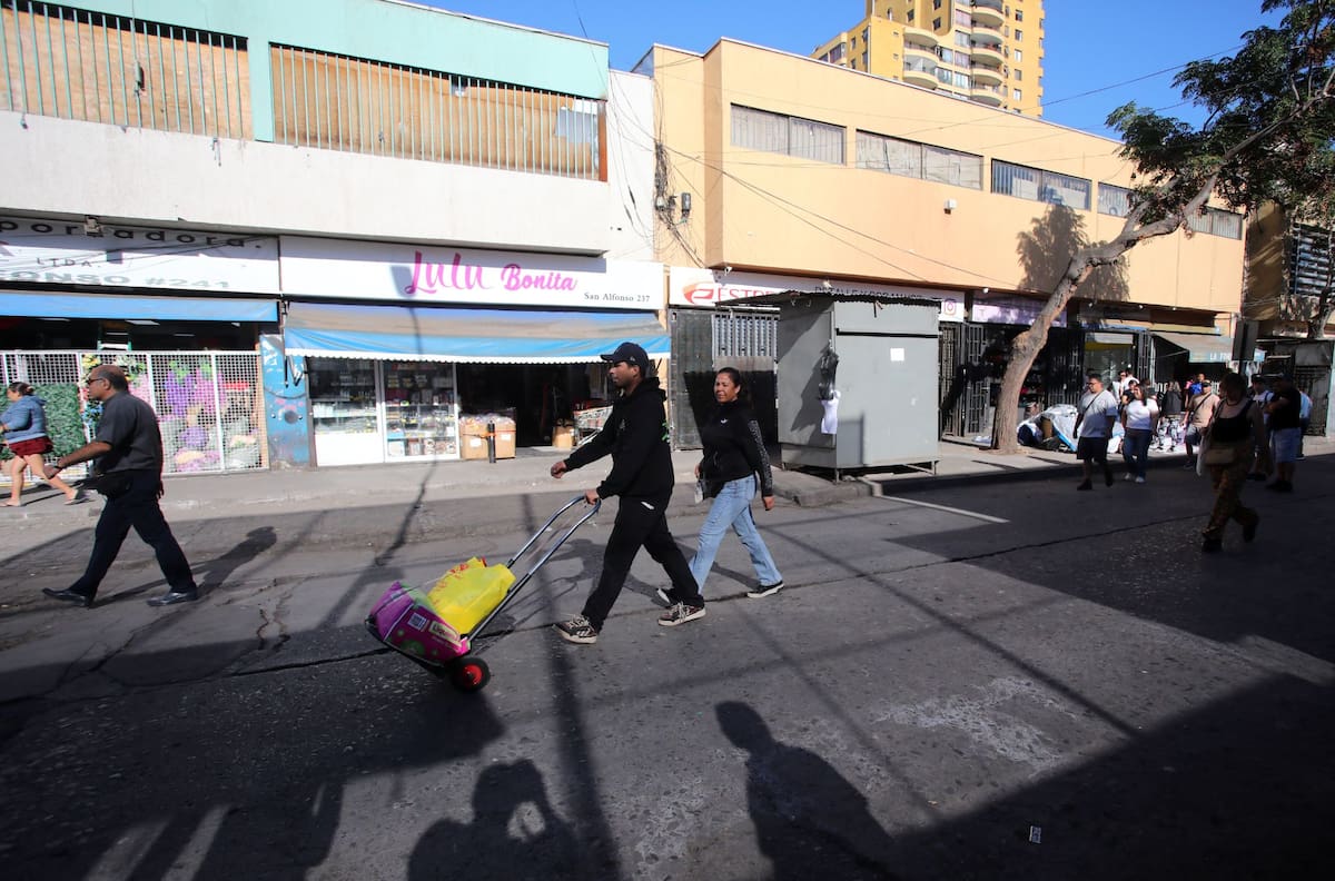 Sin toldos azules: Estos son los accesos controlados y horarios para comprar en Barrio Meiggs