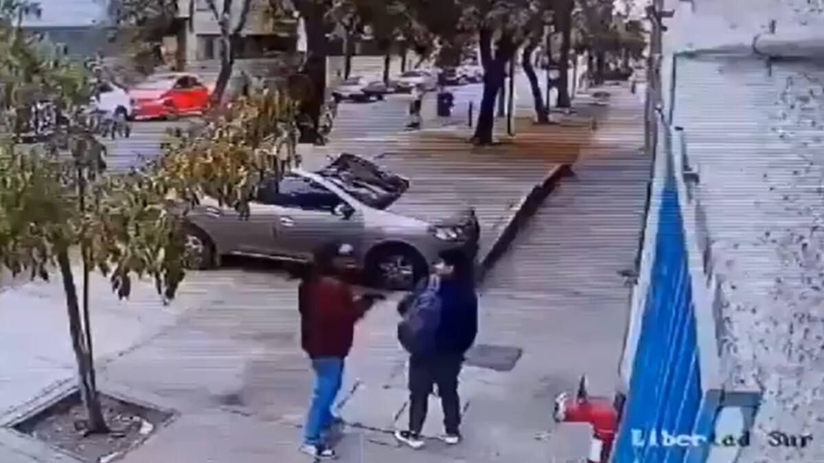 VIDEO | Delincuente asaltó, disparó y mató a víctima de robo que no puso resistencia en Barrio Yungay
