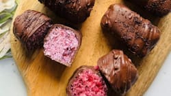 Receta de barritas de frutos rojos cubiertas con chocolate: Perfectas para el antojo dulce