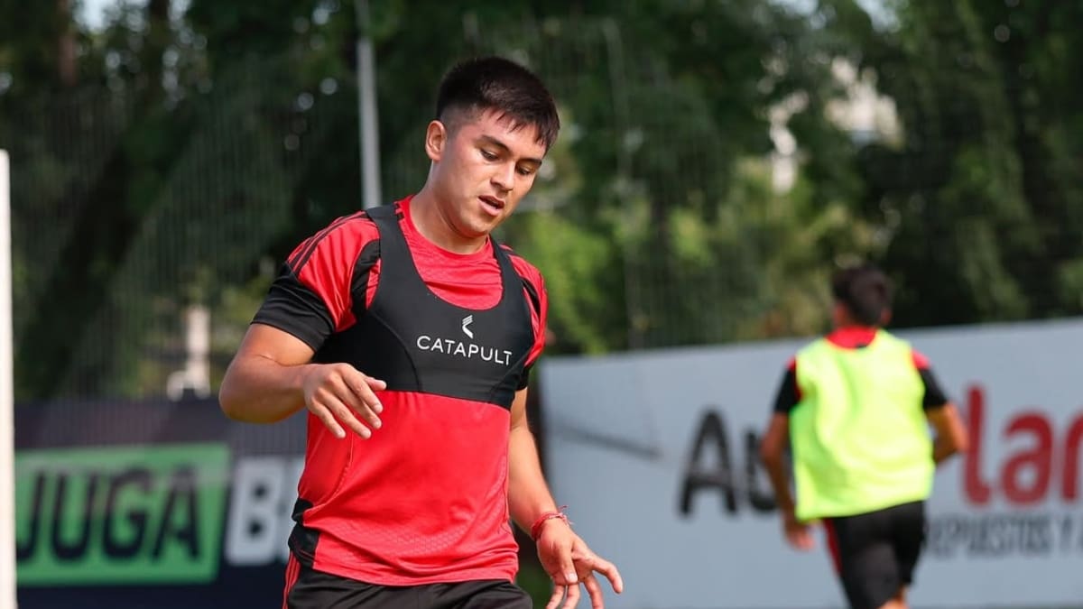 Rechazó 5 ofertas para quedarse: se confirma la primera salida de Colo-Colo para el próximo mercado de fichajes
