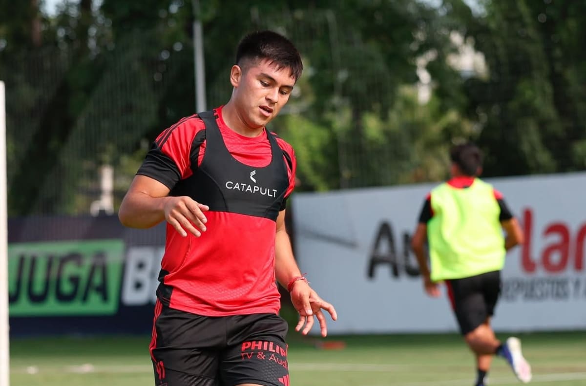 Rechazó 5 ofertas para quedarse: se confirma la primera salida de Colo-Colo para el próximo mercado de fichajes