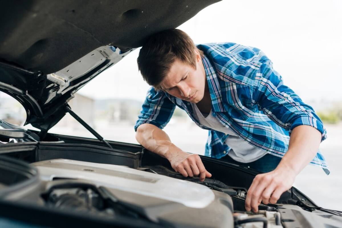 Estas son algunas de las conductas que pueden dañar la batería de tu auto.