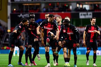 Bayer Leverkusen mantiene el invicto y clasifica a la final de la Copa Alemania