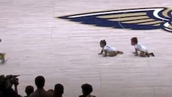 VIDEO | Tradicional carrera de bebés se robó las miradas en la NBA