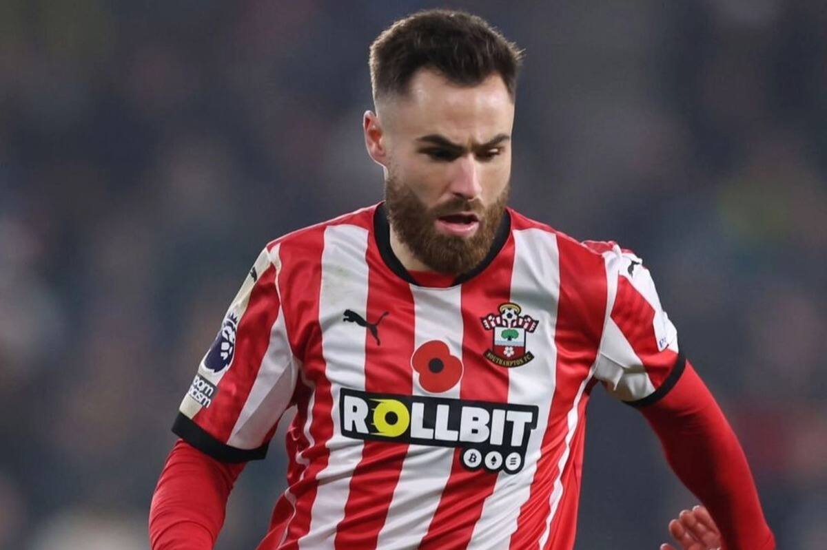 jugando con el Southampton por Premier League.