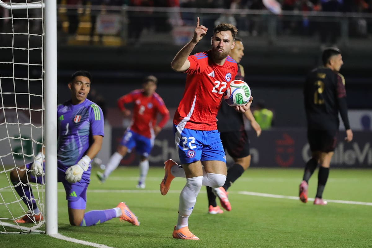 El delantero sería titular ante Cabo Verde. Foto: Agencia Aton.