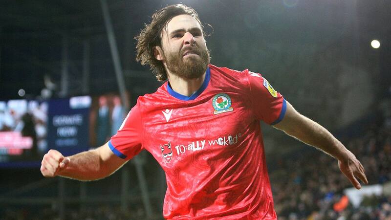 Ben Brereton fue titular en el triunfo de Blackburn Rovers