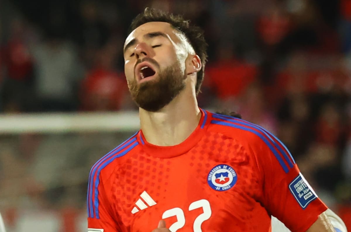 Sanción histórica: castigan a equipo de Ben Brereton y queda fuera de la Premier League