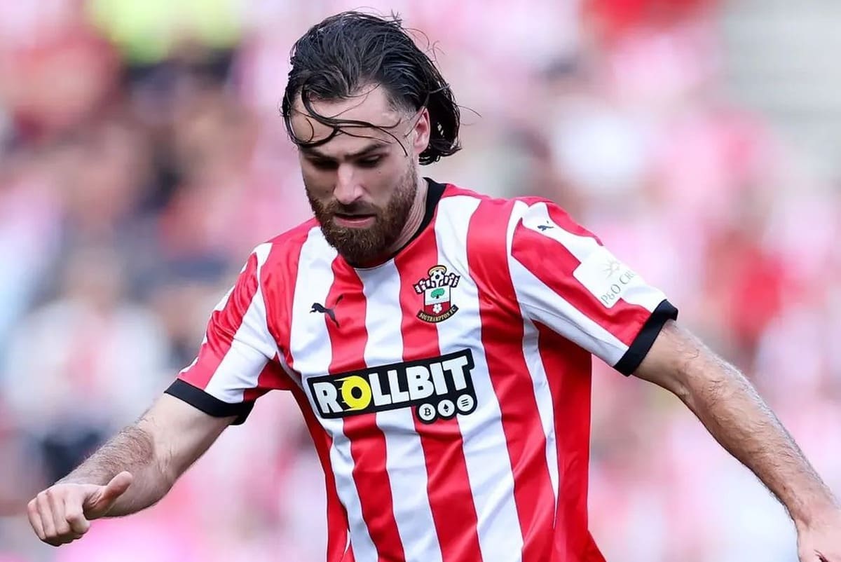 Ben Brereton jugando por el Southampton