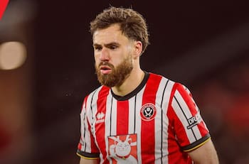 Todo mal para Ben Brereton: perdió final por el ascenso en los descuentos y salió lesionado